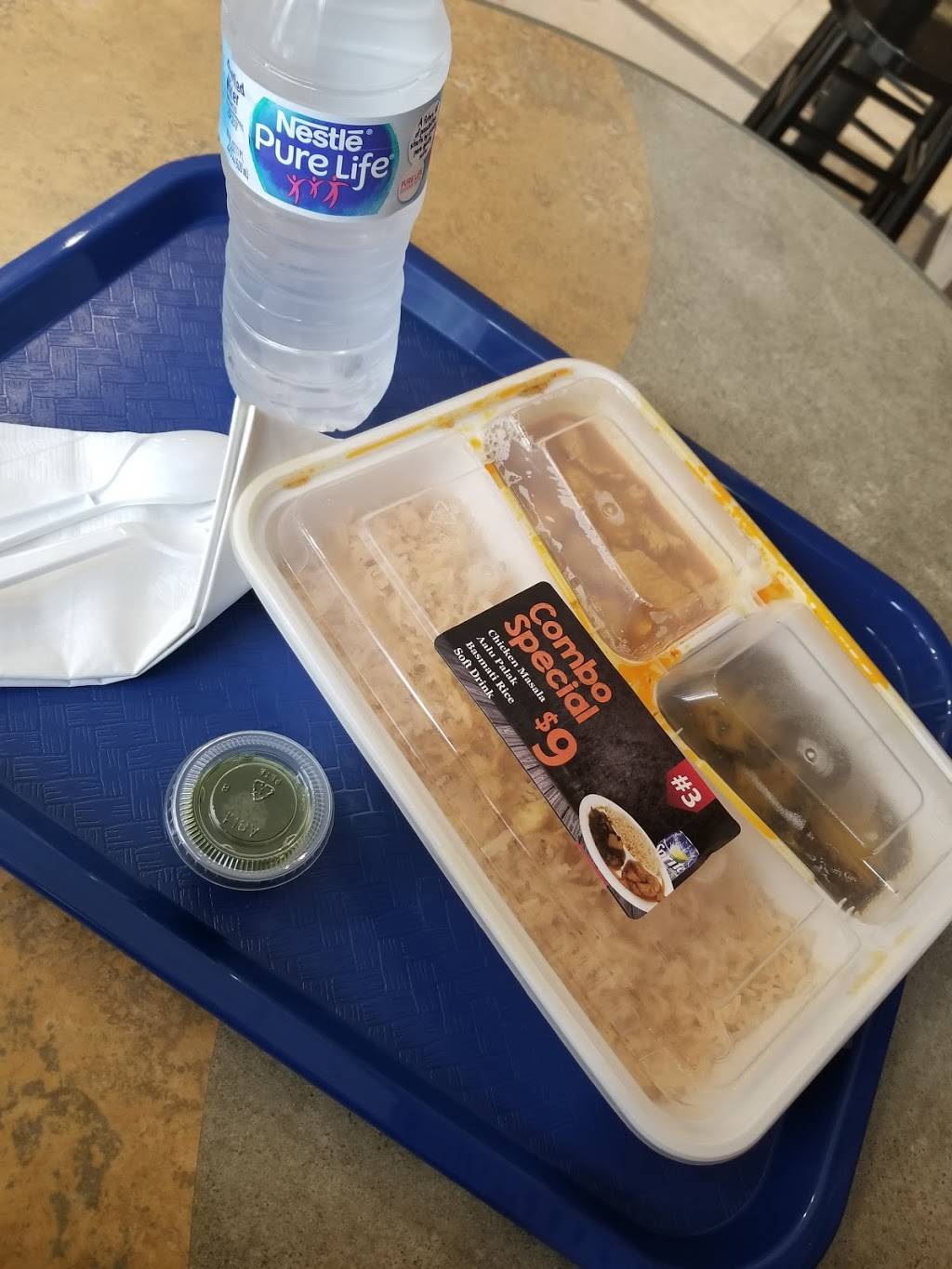 Shahjess’s | restaurant | 3116 N Downer Ave, Milwaukee, WI 53211, USA | 4148006053 OR +1 414-800-6053