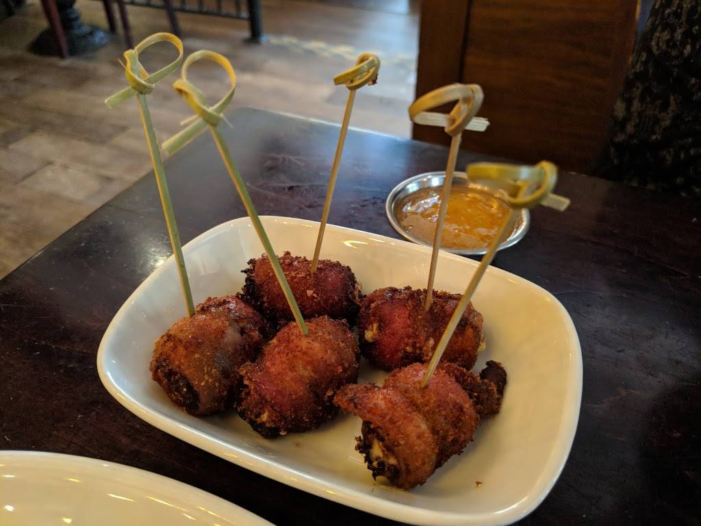 La Tasca | restaurant | 141 Gibbs St #305, Rockville, MD 20850, USA | 3012797011 OR +1 301-279-7011