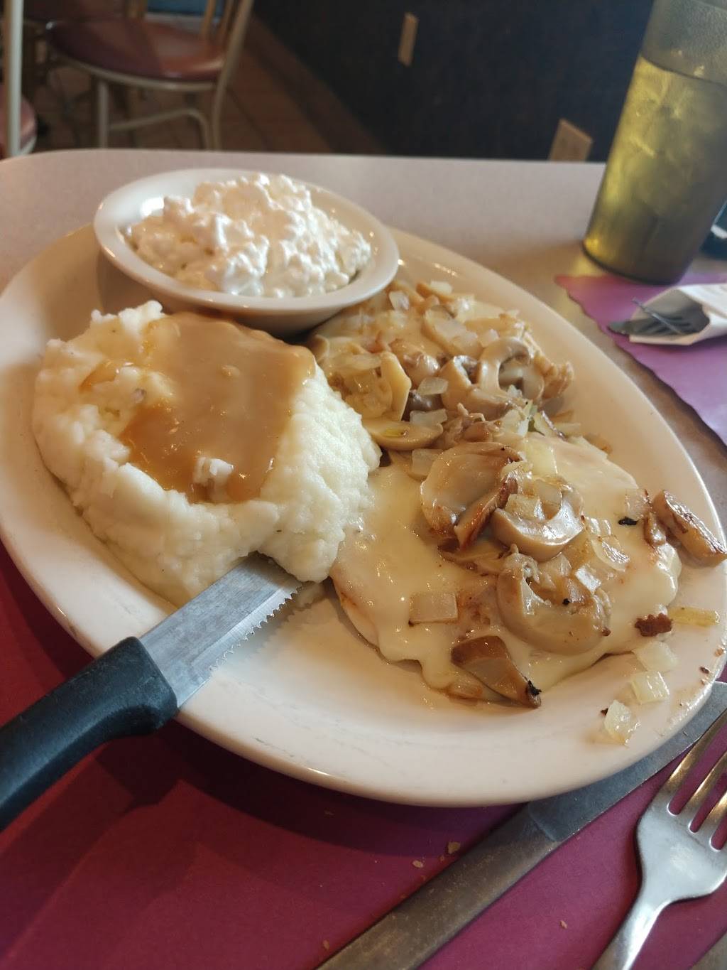 Marys | restaurant | 540 N Hunter Hwy, Drums, PA 18222, USA | 5707081094 OR +1 570-708-1094