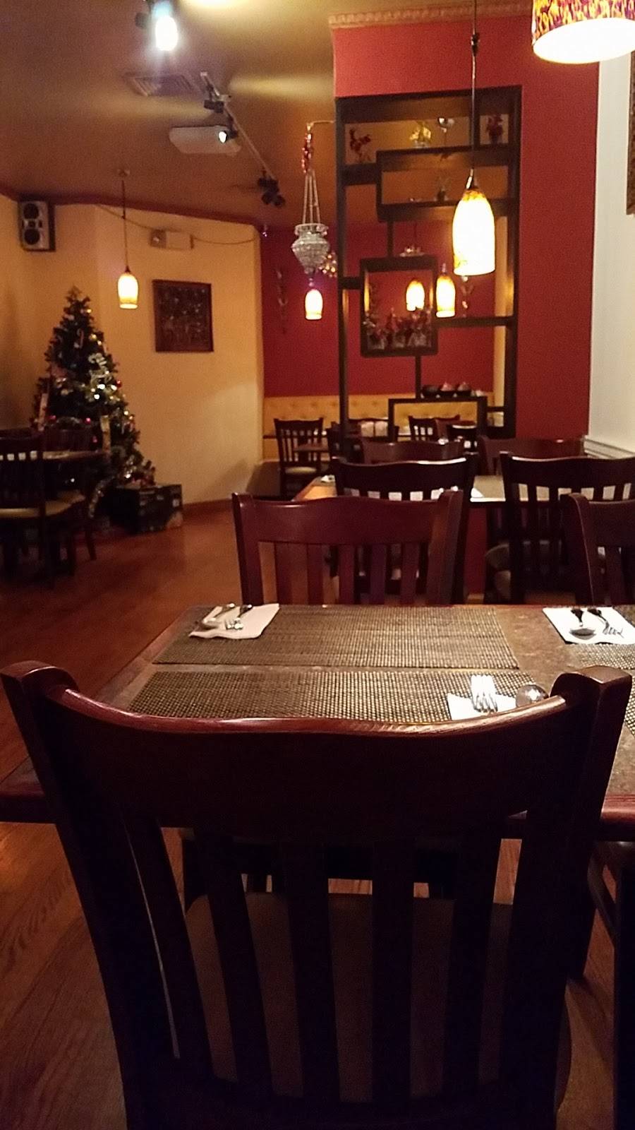 Ploi Thai | meal takeaway | 245 Paterson Ave, East Rutherford, NJ 07073, USA | 2019396799 OR +1 201-939-6799