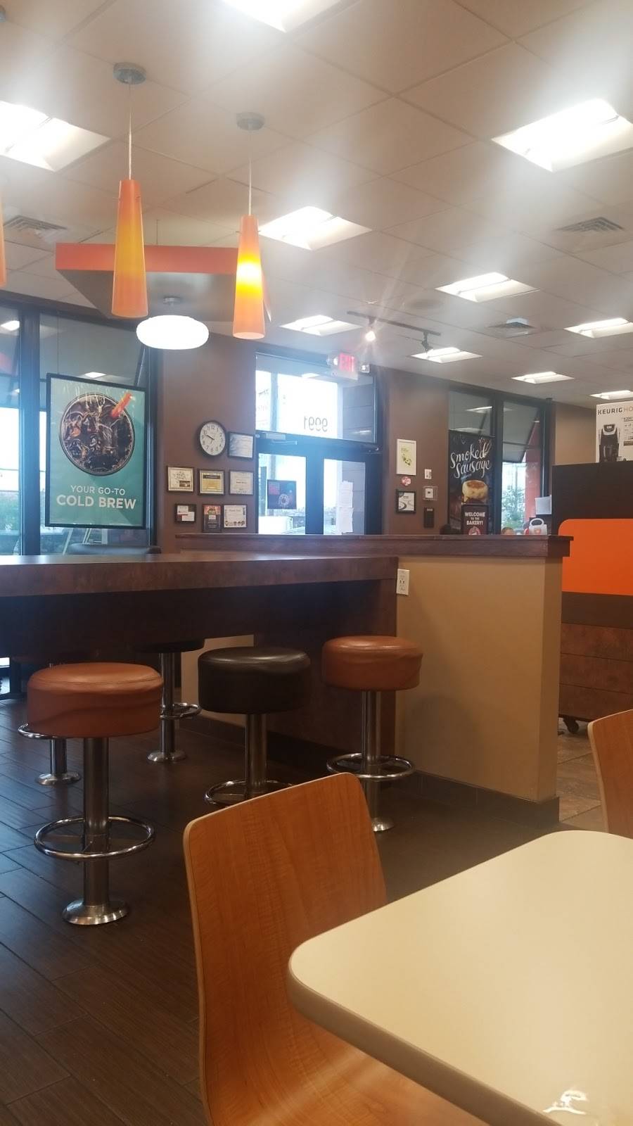 Dunkin | cafe | 9991 Bay Pines Blvd, St. Petersburg, FL 33708, USA | 7273986342 OR +1 727-398-6342