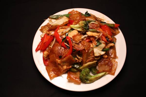 Basil Thai Cafe Clintonville | restaurant | 2973 N High St, Columbus, OH 43202, USA | 6149295801 OR +1 614-929-5801