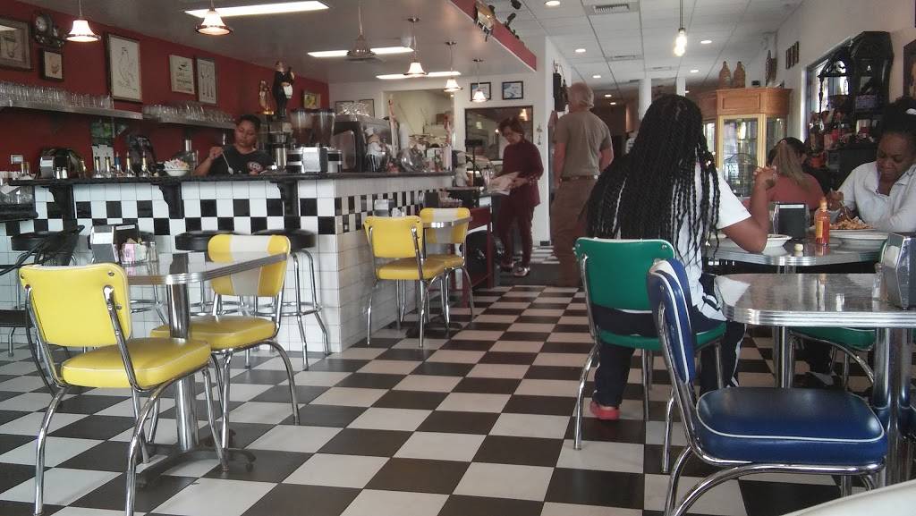 Tony & Mrs. K’s | restaurant | 1195 E Yosemite Ave, Manteca, CA 95336, USA | 2092391405 OR +1 209-239-1405