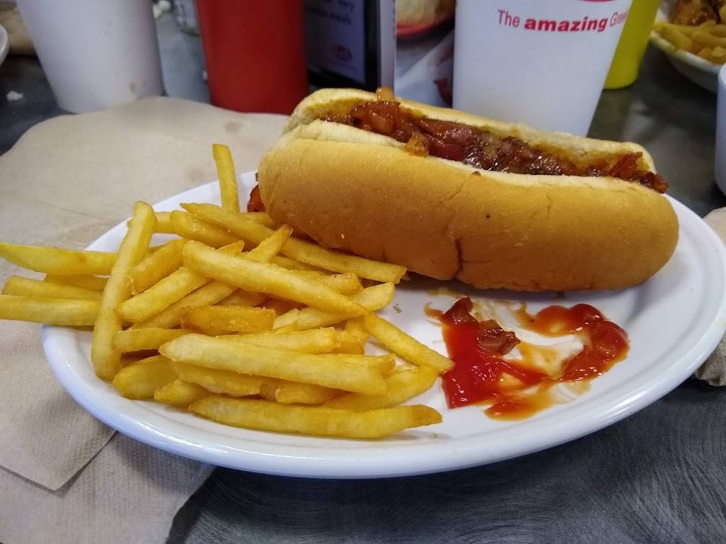 G & L Chili Dogs | restaurant | 2510 E Apple Ave, Muskegon, MI 49442, USA | 2317736454 OR +1 231-773-6454