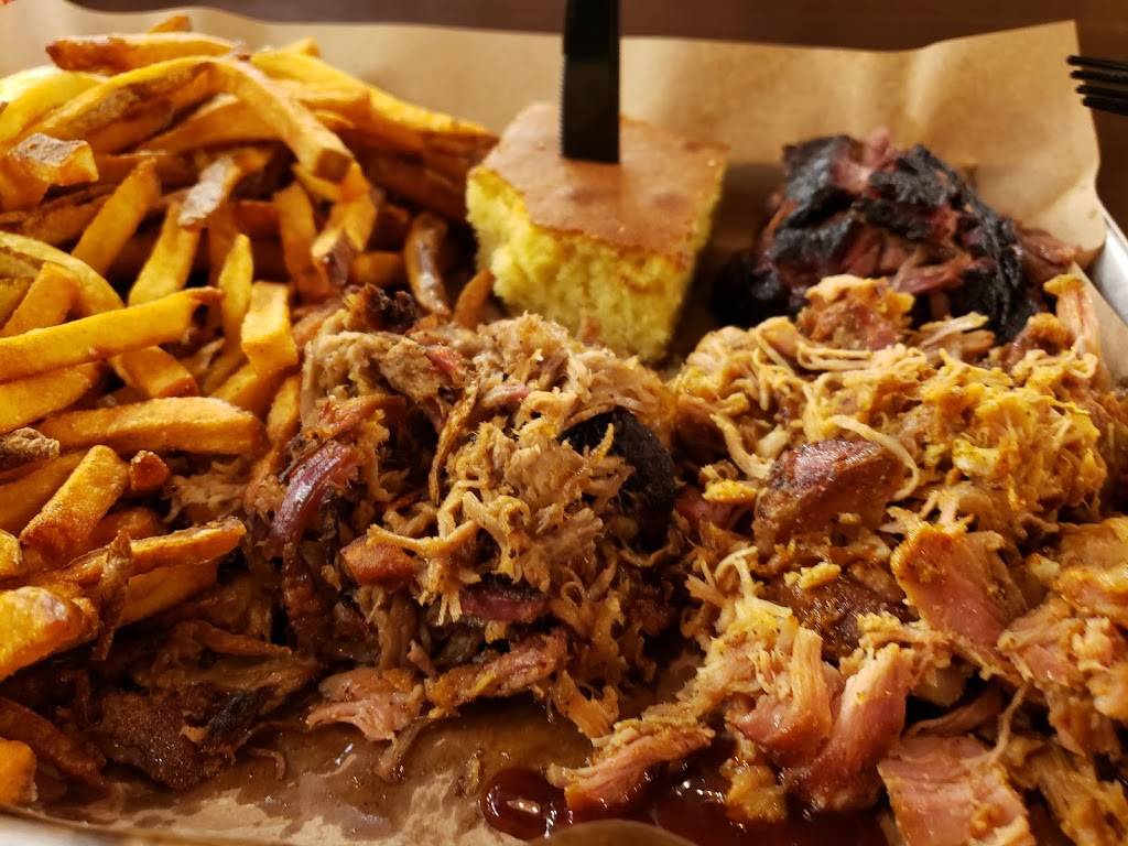 MISSION BBQ | restaurant | 20420 Haggerty Rd, Northville, MI 48167, USA | 7342567031 OR +1 734-256-7031