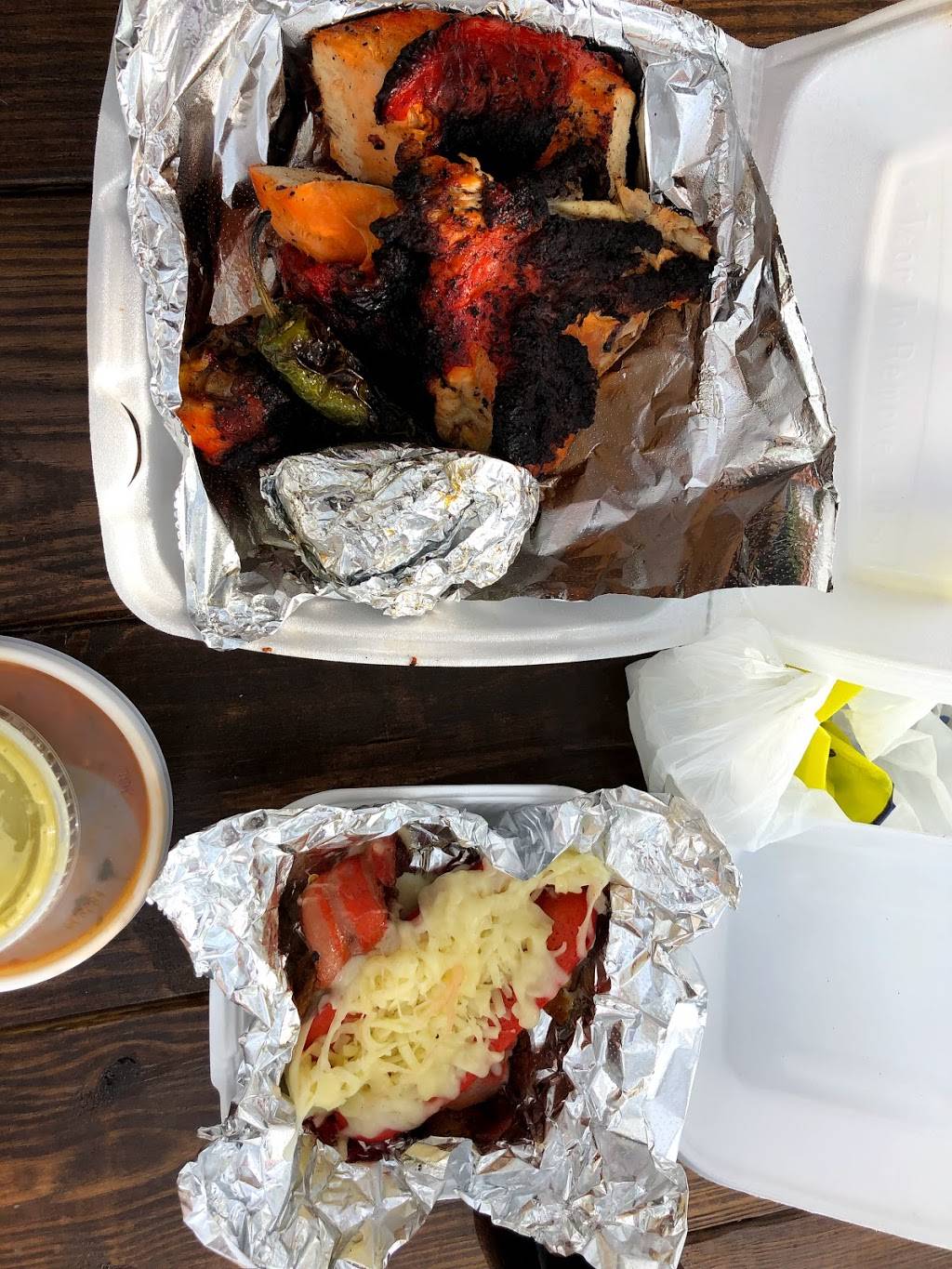 El Rey Del Carbon | restaurant | 11755 Potranco Rd, San Antonio, TX 78253, USA | 2104099596 OR +1 210-409-9596