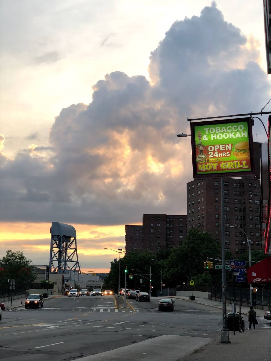 New Young Hong Kitchen | restaurant | 2800 Bailey Ave #271, Bronx, NY 10463, USA | 7185490030 OR +1 718-549-0030