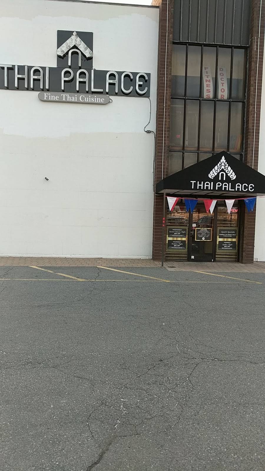 N THAI PALACE | restaurant | 2 John F Kennedy Blvd, Somerset, NJ 08873, USA | 7326596447 OR +1 732-659-6447