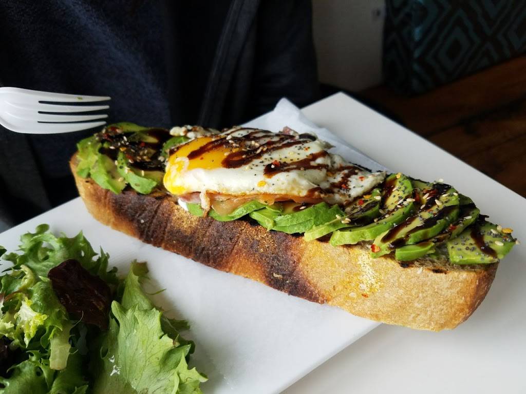 Le Paris Artisan & Gourmet Café | restaurant | 3921 Broadway St, American Canyon, CA 94503, USA | 7077310948 OR +1 707-731-0948