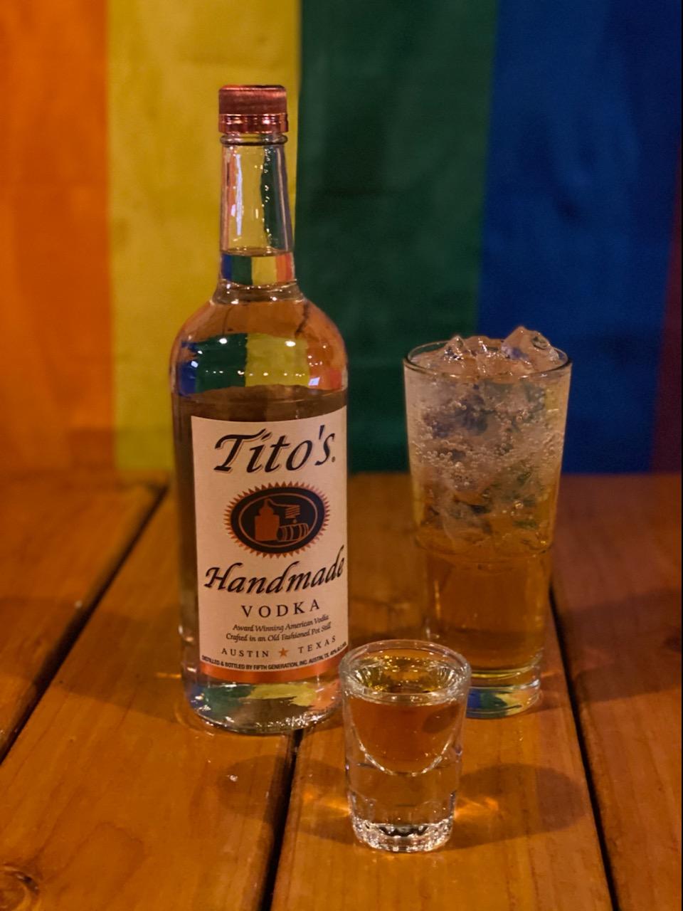 Shamrock Bar & Grille | night club | 117 W Main St, Madison, WI 53703, USA | 6082598480 OR +1 608-259-8480