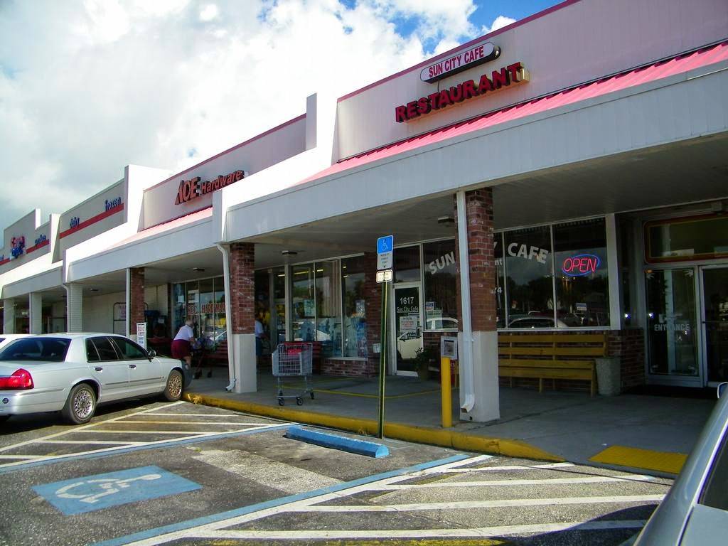 Sun City Cafe | cafe | 1617 Sun City Center Plaza, Sun City Center, FL 33573, USA | 8136347474 OR +1 813-634-7474