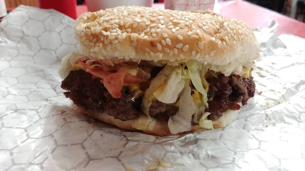 King Louies Drive-In | restaurant | 315 S 6th St, Wood River, IL 62095, USA | 6182541114 OR +1 618-254-1114