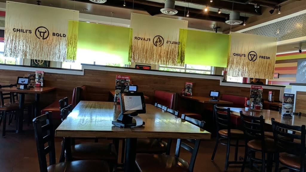 Chilis Grill & Bar | meal takeaway | 2030 W Grant Line Rd, Tracy, CA 95377, USA | 2098350687 OR +1 209-835-0687