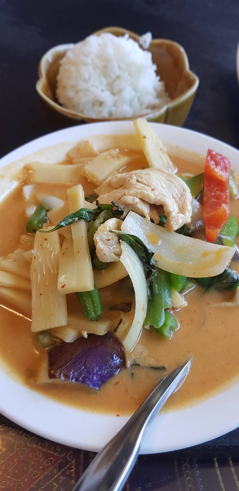 Papaya Bay | restaurant | 575 W Ramsey St, Banning, CA 92220, USA | 9519223538 OR +1 951-922-3538