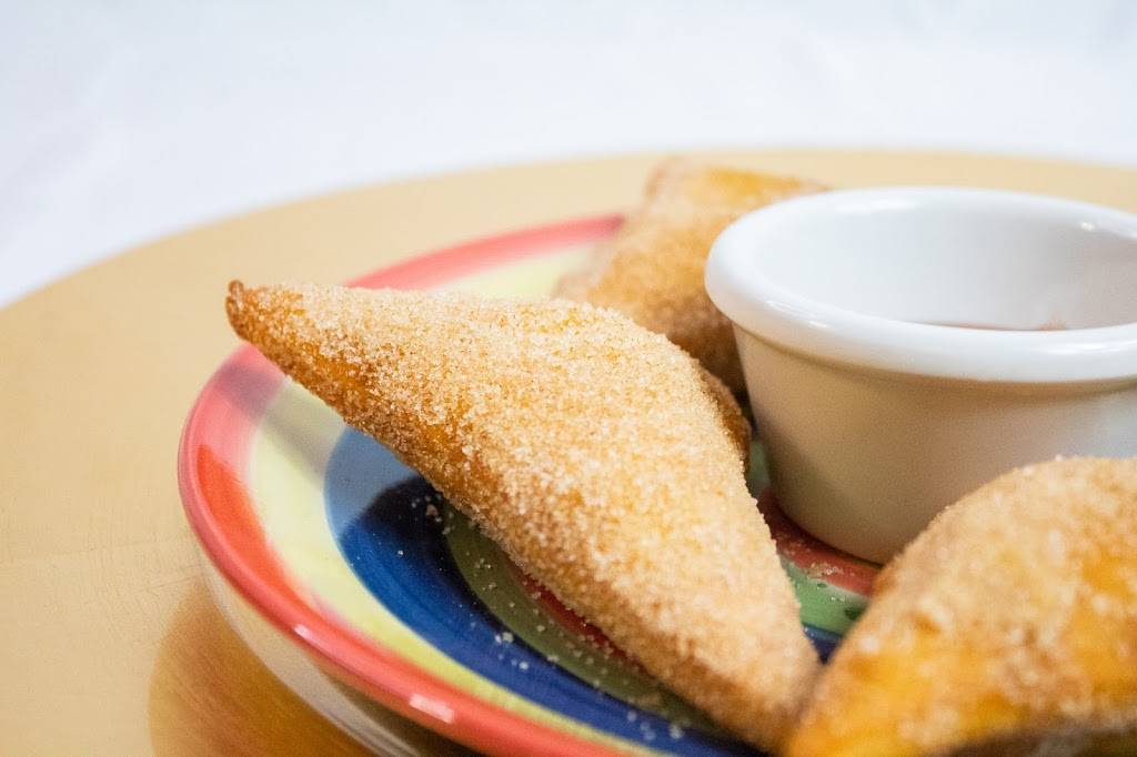 Alexanders Mexican Cuisine | restaurant | 1055 Regal Row, Dallas, TX 75247, USA | 4694668160 OR +1 469-466-8160