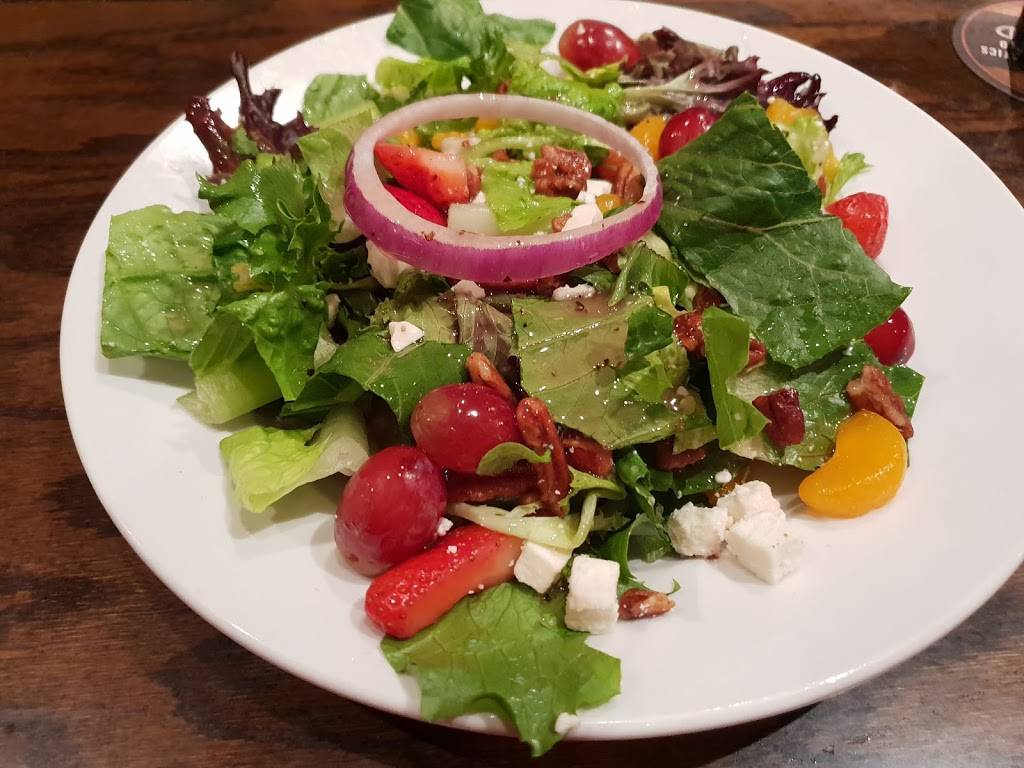 LongHorn Steakhouse | meal takeaway | 1210 Veterans Pkwy, Clarksville, IN 47129, USA | 8122845800 OR +1 812-284-5800