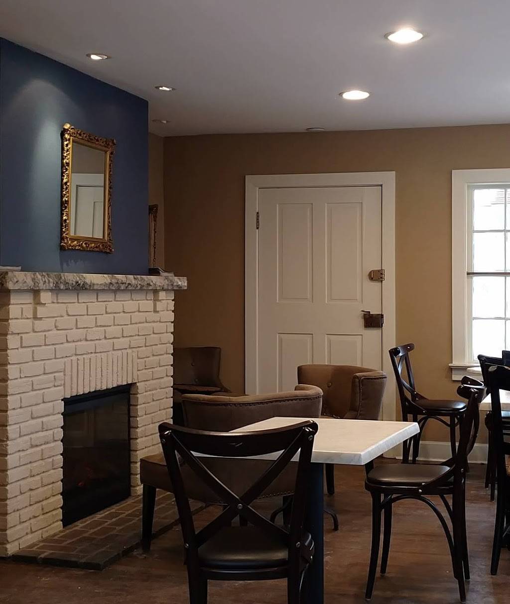 Fiddleheads Coffee Thiensville | meal takeaway | 192 S Main St, Thiensville, WI 53092, USA | 2622388737 OR +1 262-238-8737