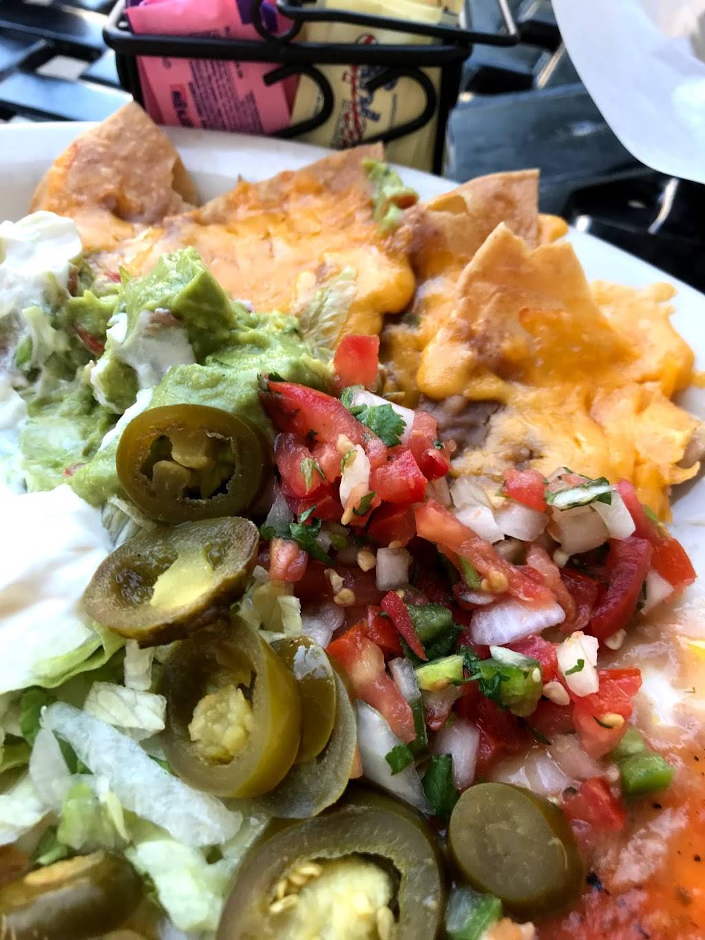 Chachis Mexican Restaurant | restaurant | 4300 Town Center Pl, Kingwood, TX 77339, USA | 2813601789 OR +1 281-360-1789