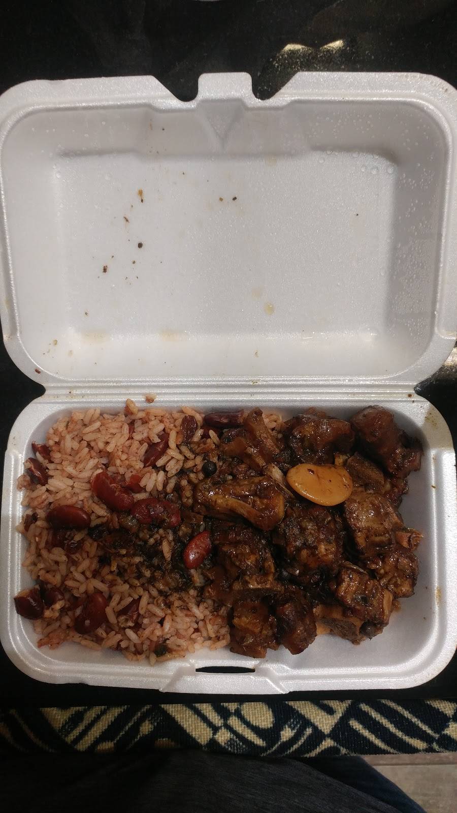 Bradford Caribbean Cuisine | restaurant | 176 Holland St W, Bradford, ON L3Z 1H7, Canada | 9057757733 OR +1 905-775-7733