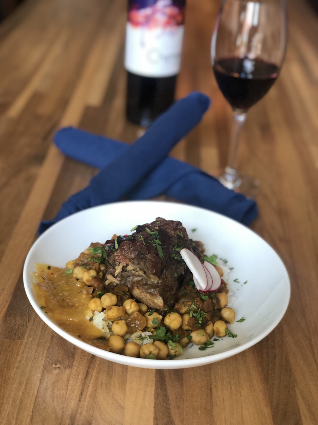 Shoals | restaurant | 2614 Elm St STE# 110, Dallas, TX 75226, USA | 4696770176 OR +1 469-677-0176