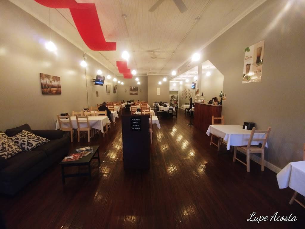Lias Kitchen | restaurant | 208 E Lufkin Ave, Lufkin, TX 75901, USA | 9366342778 OR +1 936-634-2778
