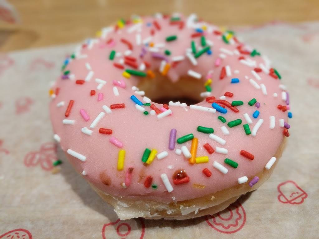 Krispy Kreme | cafe | 353 Jefferson St, San Francisco, CA 94133, USA | 4157751123 OR +1 415-775-1123