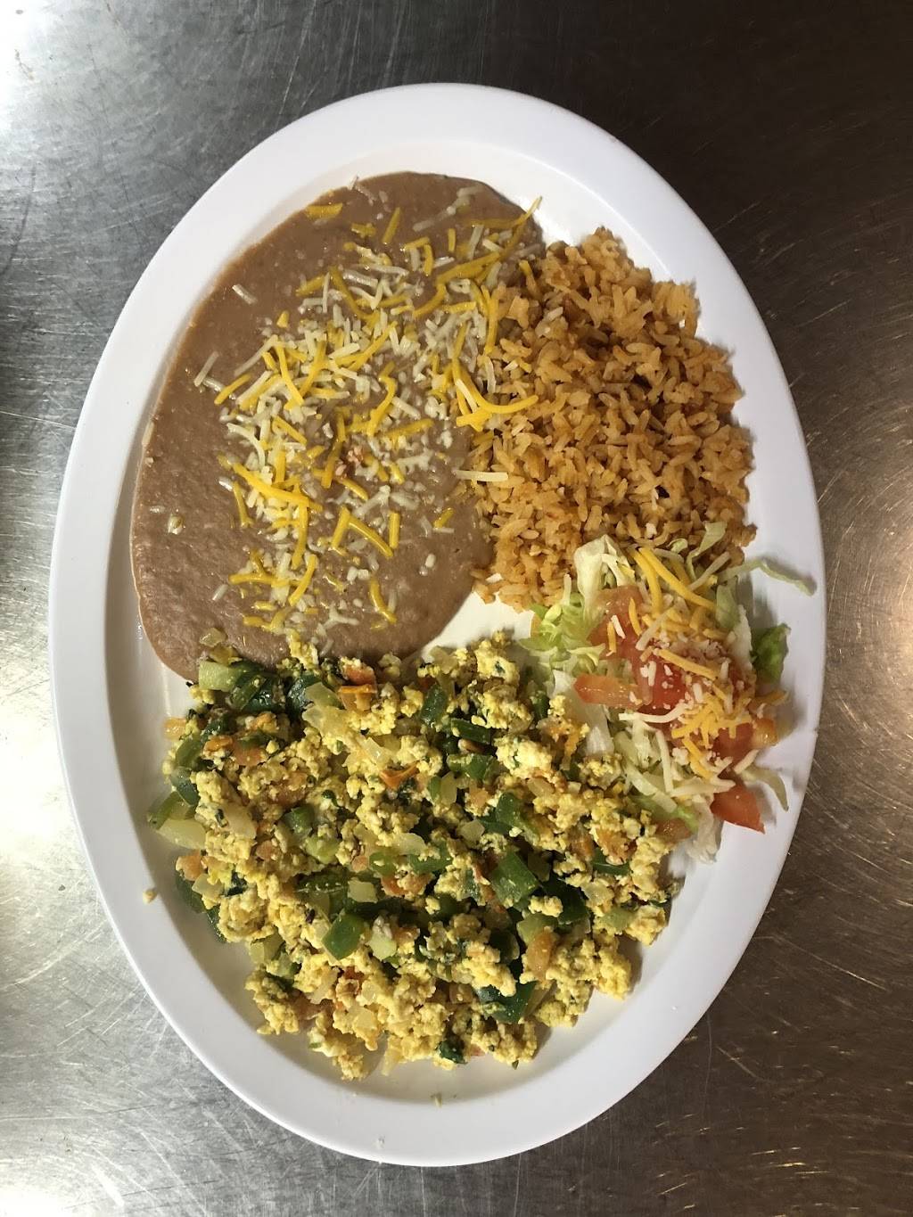 Arambulas Mexican Restaurant & Taqueria | restaurant | 302 N Fresno St, Fresno, CA 93701, USA | 5594493331 OR +1 559-449-3331