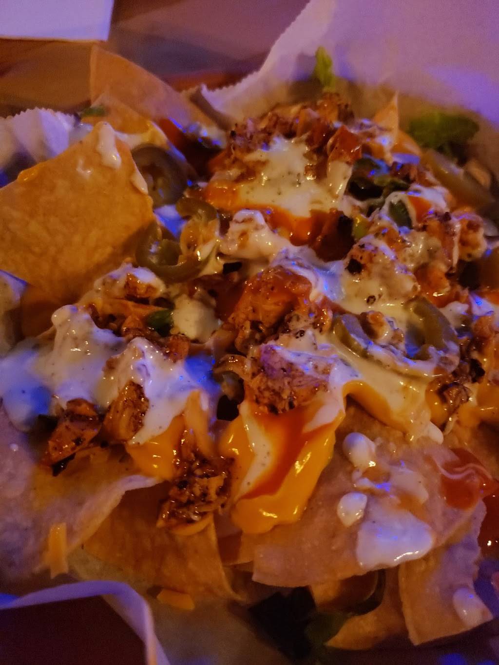 Great Lakes Sports Bar | restaurant | 17602 W Seven Mile Rd, Detroit, MI 48235, USA | 3136934762 OR +1 313-693-4762