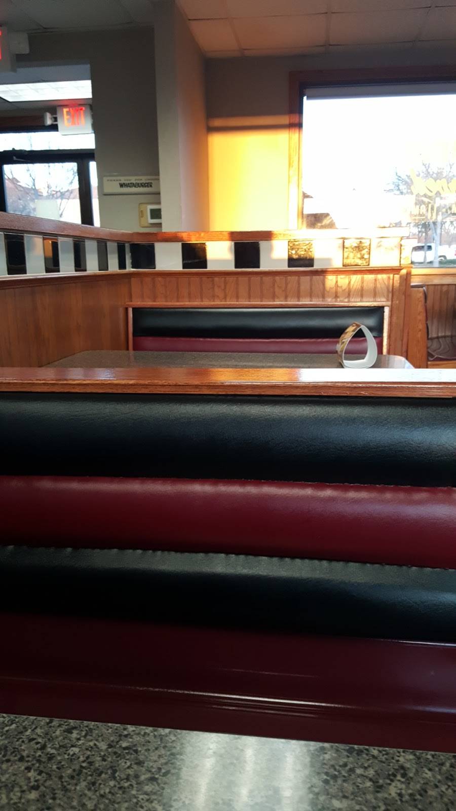 Whataburger | restaurant | 203 E Pleasant Run Rd, DeSoto, TX 75115, USA | 9722243567 OR +1 972-224-3567