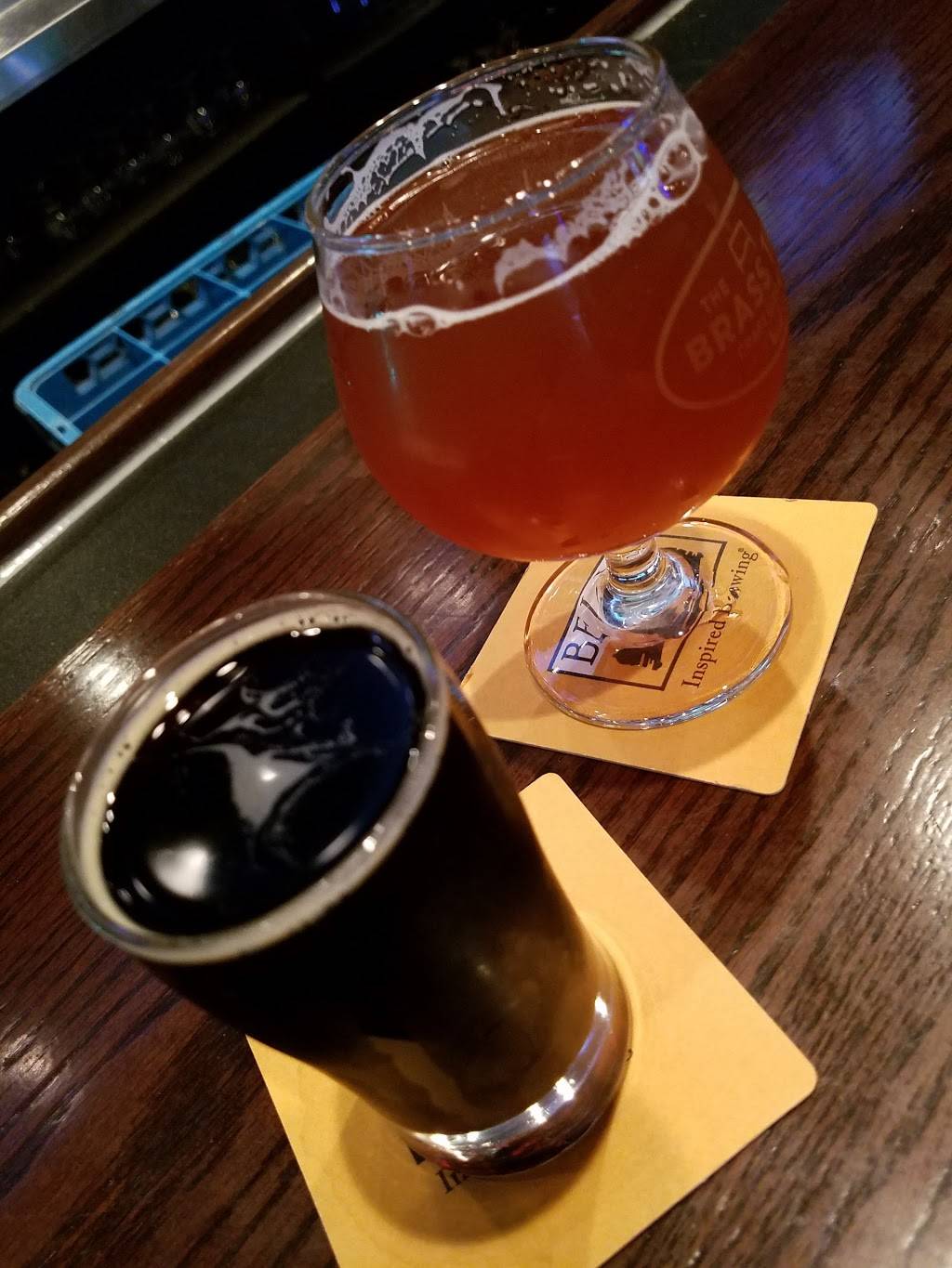 The Brass Tap | restaurant | 2438 Tyrone Blvd N, St. Petersburg, FL 33710, USA | 7273453222 OR +1 727-345-3222