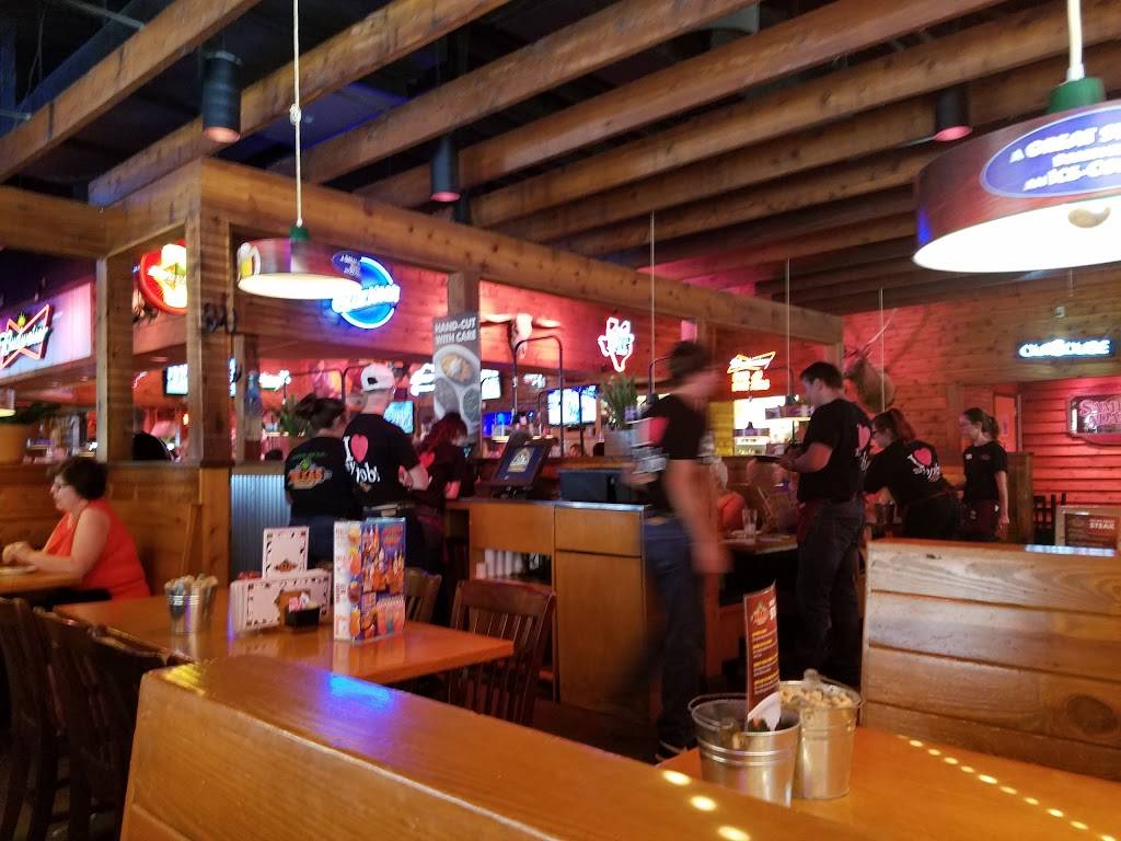 Texas Roadhouse | restaurant | 5005 Shelbyville Rd, Louisville, KY 40207, USA | 5028975005 OR +1 502-897-5005