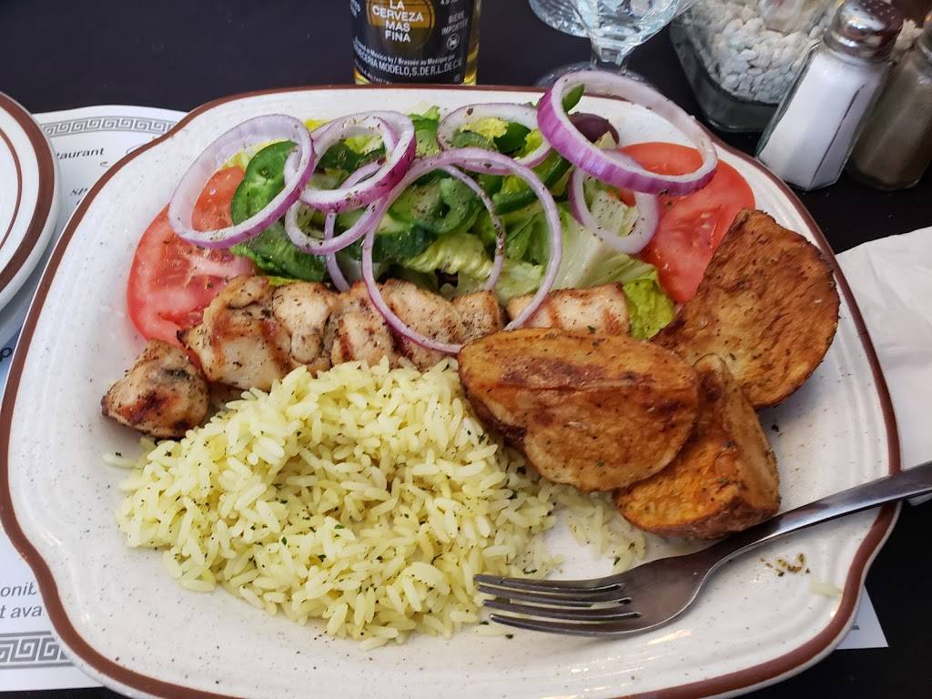 Pilos Restaurant | restaurant | 876 Montreal Rd, Ottawa, ON K1K 4L3, Canada | 6137414657 OR +1 613-741-4657