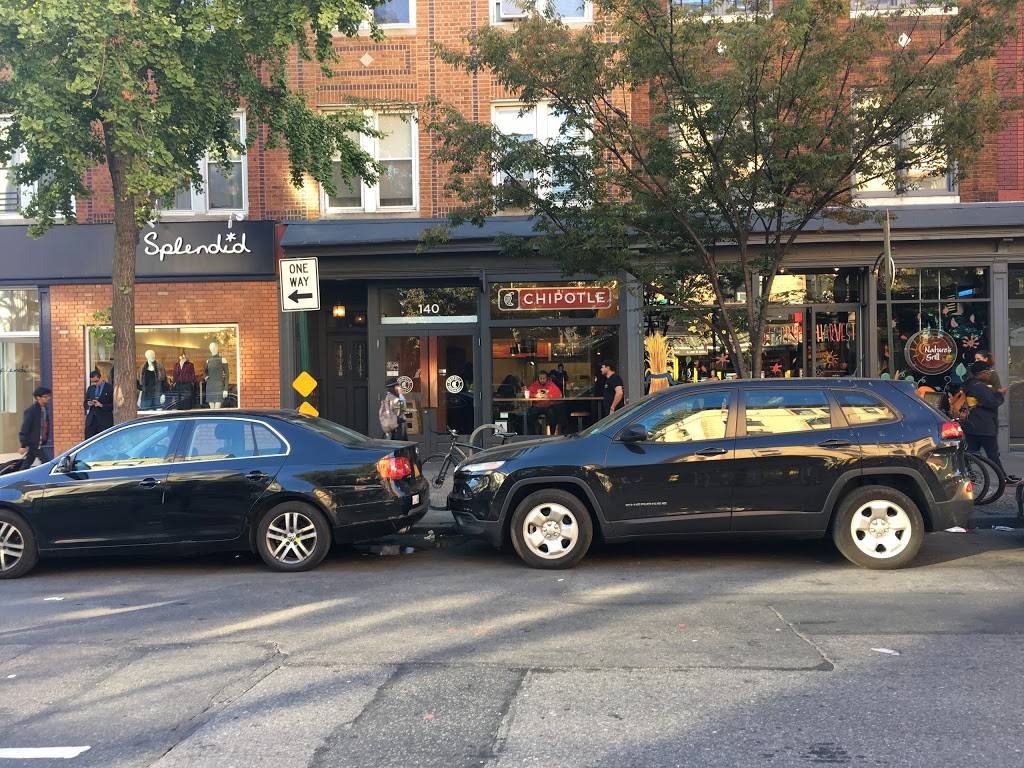 Chipotle Mexican Grill | restaurant | 140 Court St, Brooklyn, NY 11201, USA | 7188521852 OR +1 718-852-1852