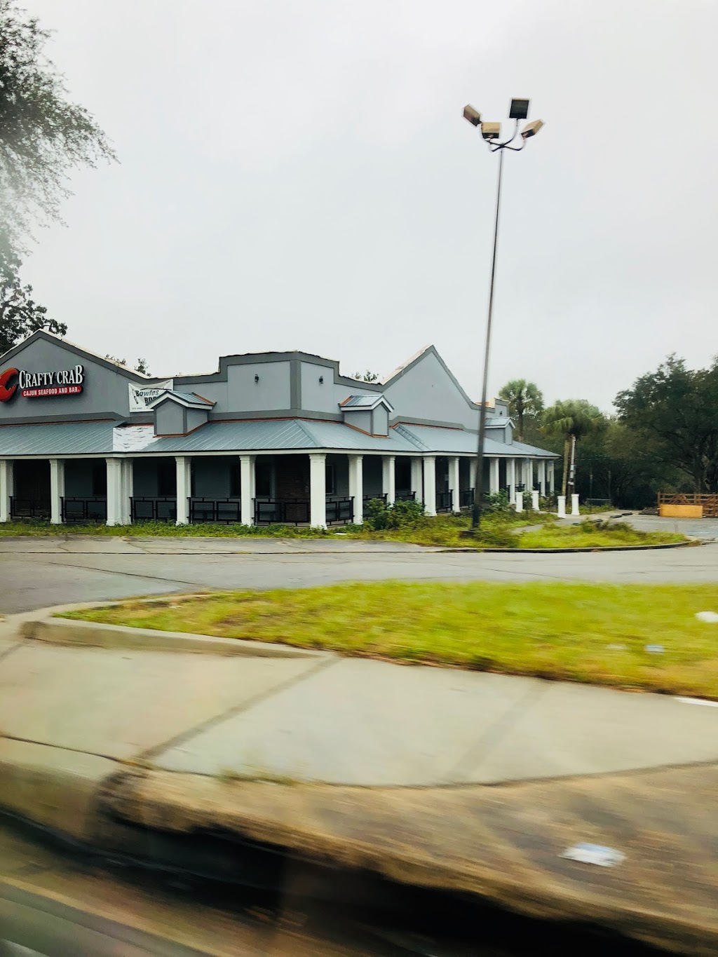 Crafty Crab North Monroe | restaurant | 2226 N Monroe St, Tallahassee, FL 32303, USA | 8503859888 OR +1 850-385-9888