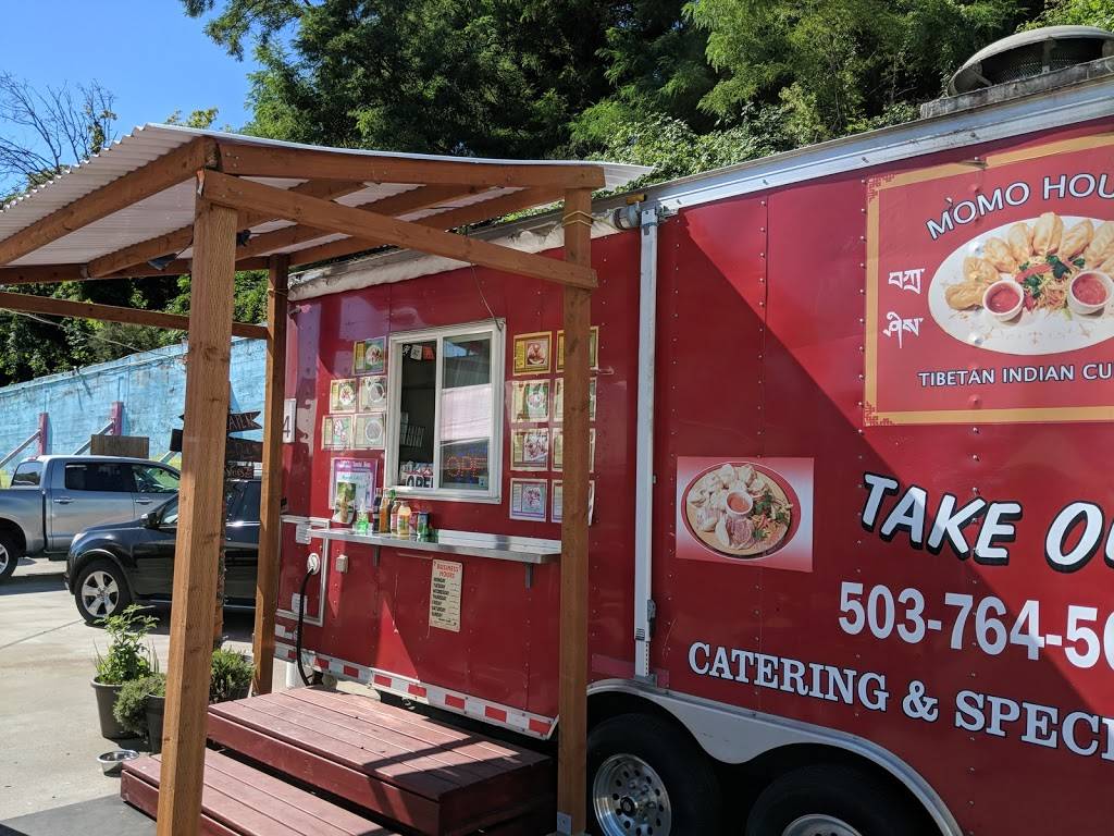 Momo House | restaurant | 5235 NE Sandy Blvd, Portland, OR 97213, USA | 9715632840 OR +1 971-563-2840