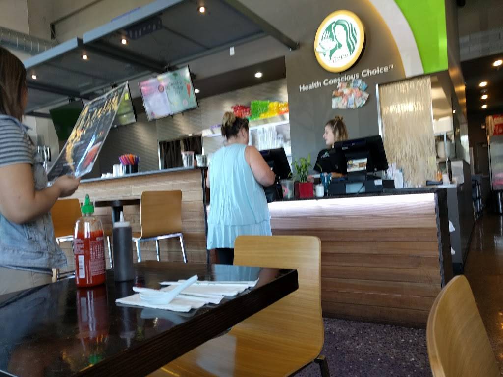 Pho Hoa and Jazen Tea | restaurant | 1120 Galaxy Dr NE A, Lacey, WA 98516, USA | 3605298082 OR +1 360-529-8082