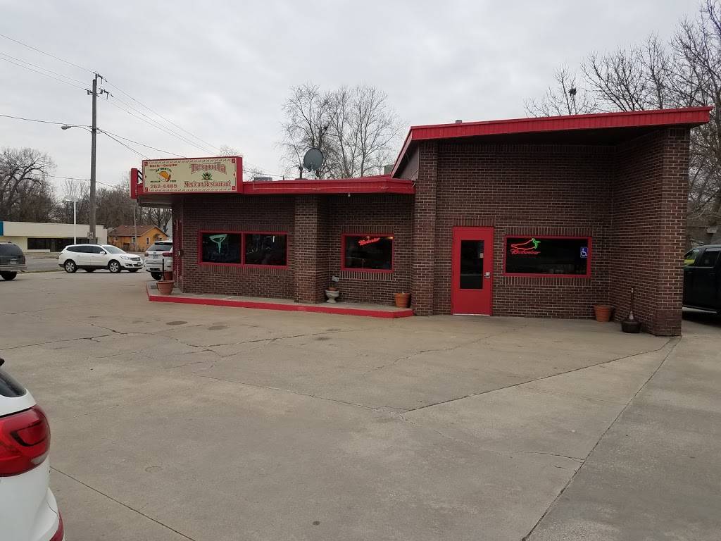 Tequila Restaurante & Cantina | restaurant | 2824 Easton Blvd, Des Moines, IA 50317, USA | 5152624485 OR +1 515-262-4485