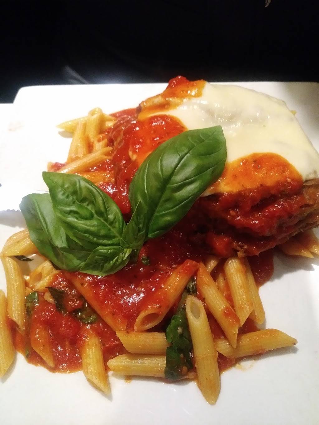 Racanellis Original Pizza & Brew | restaurant | 85 Knollwood Rd, White Plains, NY 10607, USA | 9149465211 OR +1 914-946-5211