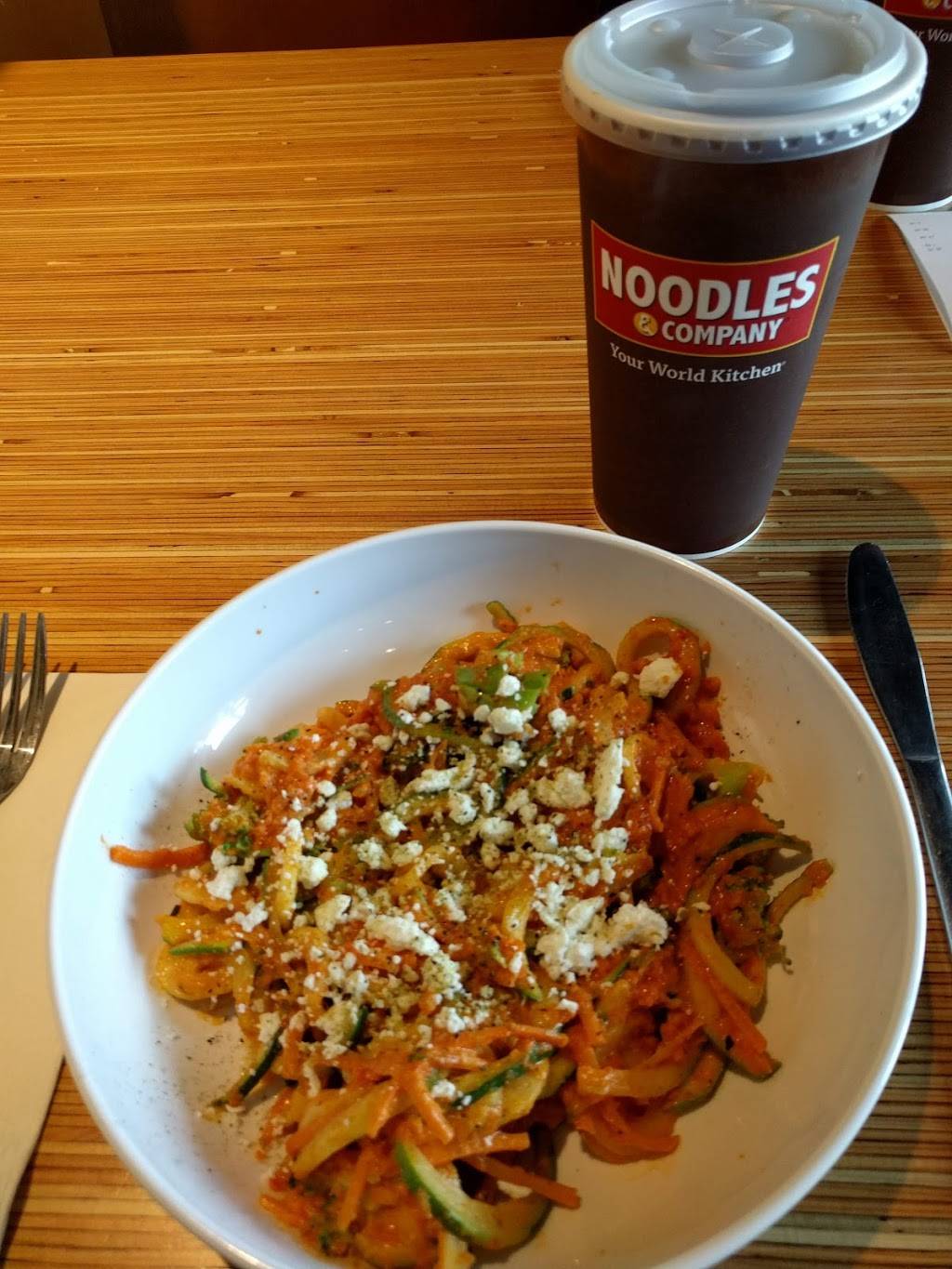 Noodles and Company | restaurant | 5032 N High St, Columbus, OH 43214, USA | 6144680600 OR +1 614-468-0600
