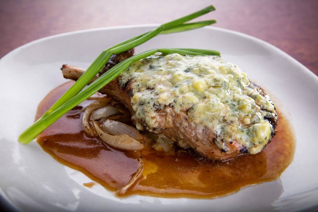 BlackStone | restaurant | 503 Westbury Dr #1, Iowa City, IA 52245, USA | 3193381770 OR +1 319-338-1770