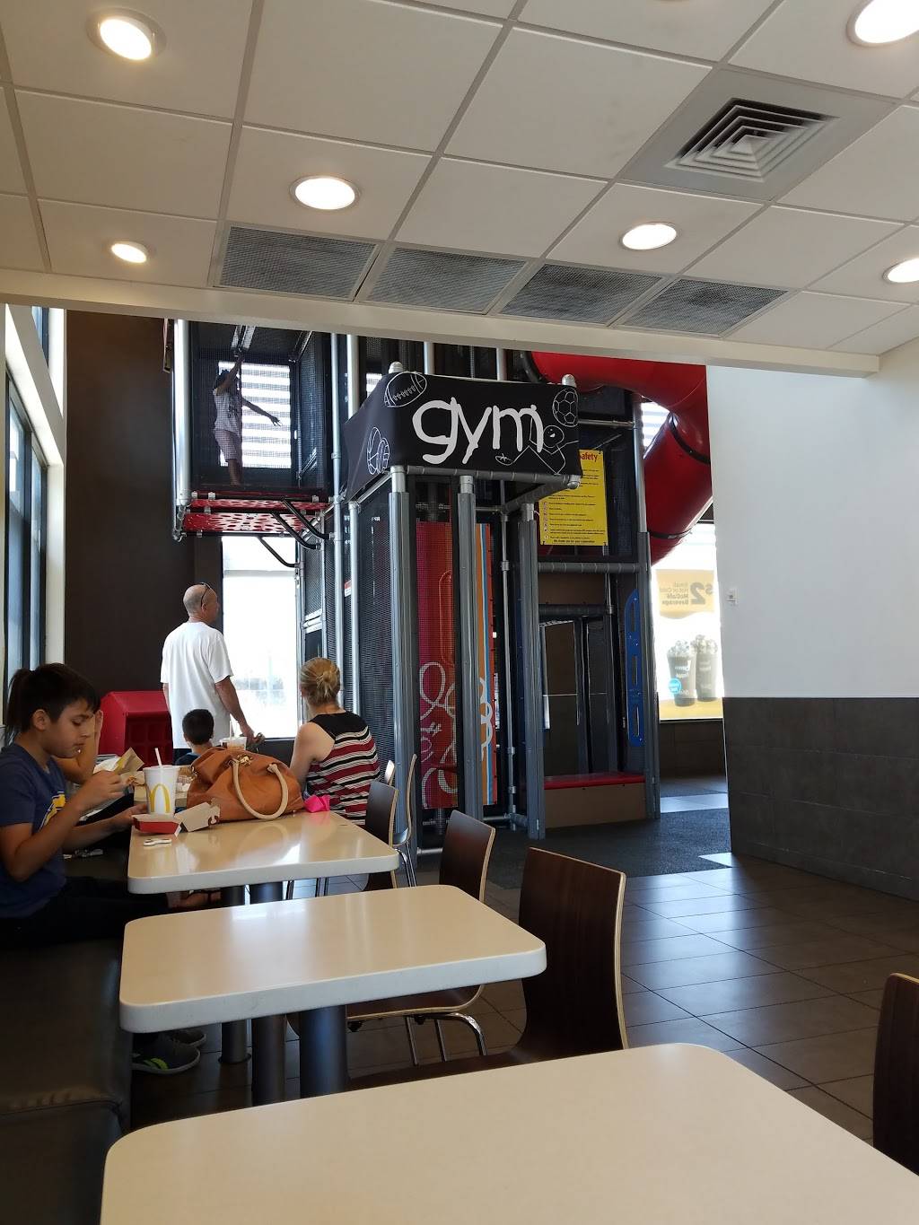 McDonalds | cafe | 801 E Grant Rd, Tucson, AZ 85719, USA | 5207910800 OR +1 520-791-0800