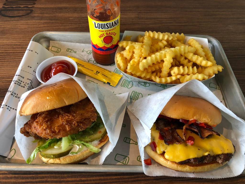 Shake Shack | restaurant | 2400 N Federal Hwy, Fort Lauderdale, FL 33305, USA | 7542164398 OR +1 754-216-4398