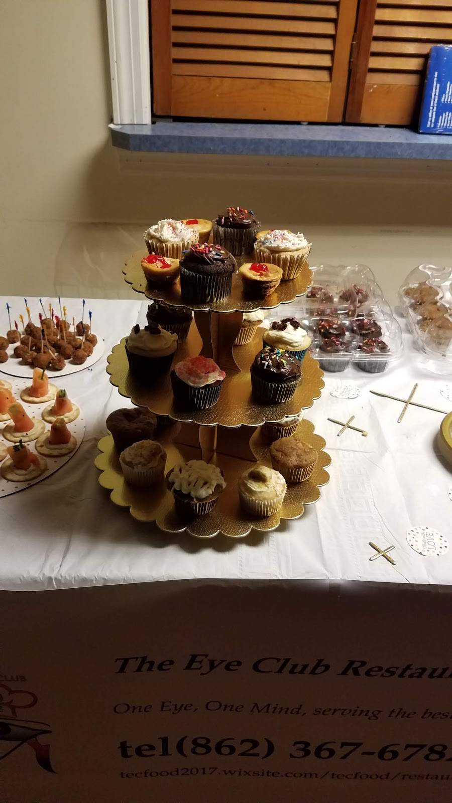 The Eye Club Restaurant & Catering | restaurant | 972 Broad St, Newark, NJ 07102, USA | 8623676782 OR +1 862-367-6782