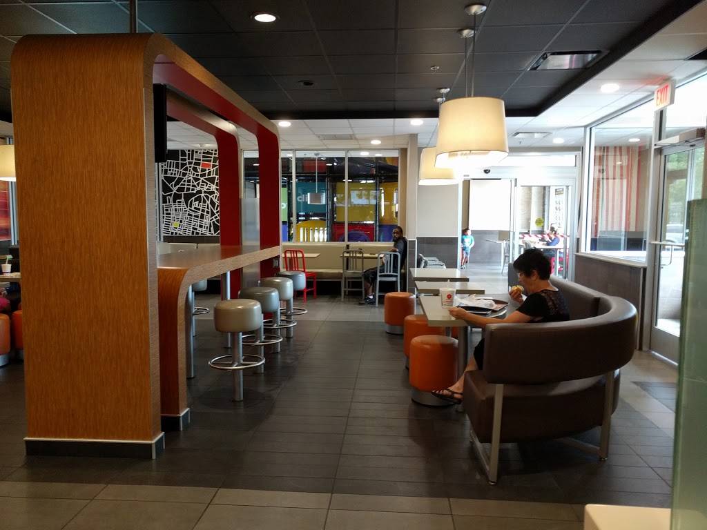 McDonalds | cafe | 12156 GA-92, Woodstock, GA 30188, USA | 7709246912 OR +1 770-924-6912