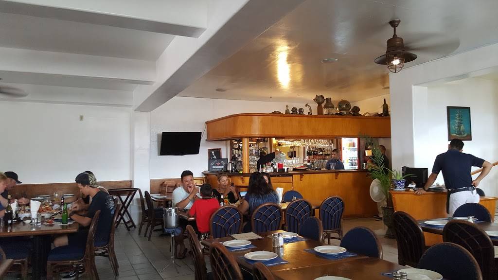 Sandras Restaurant | restaurant | Chinchorro 10, Puerto Nuevo, 22710 Rosarito Beach, B.C., Mexico | 016616141051 OR +52 661 614 1051