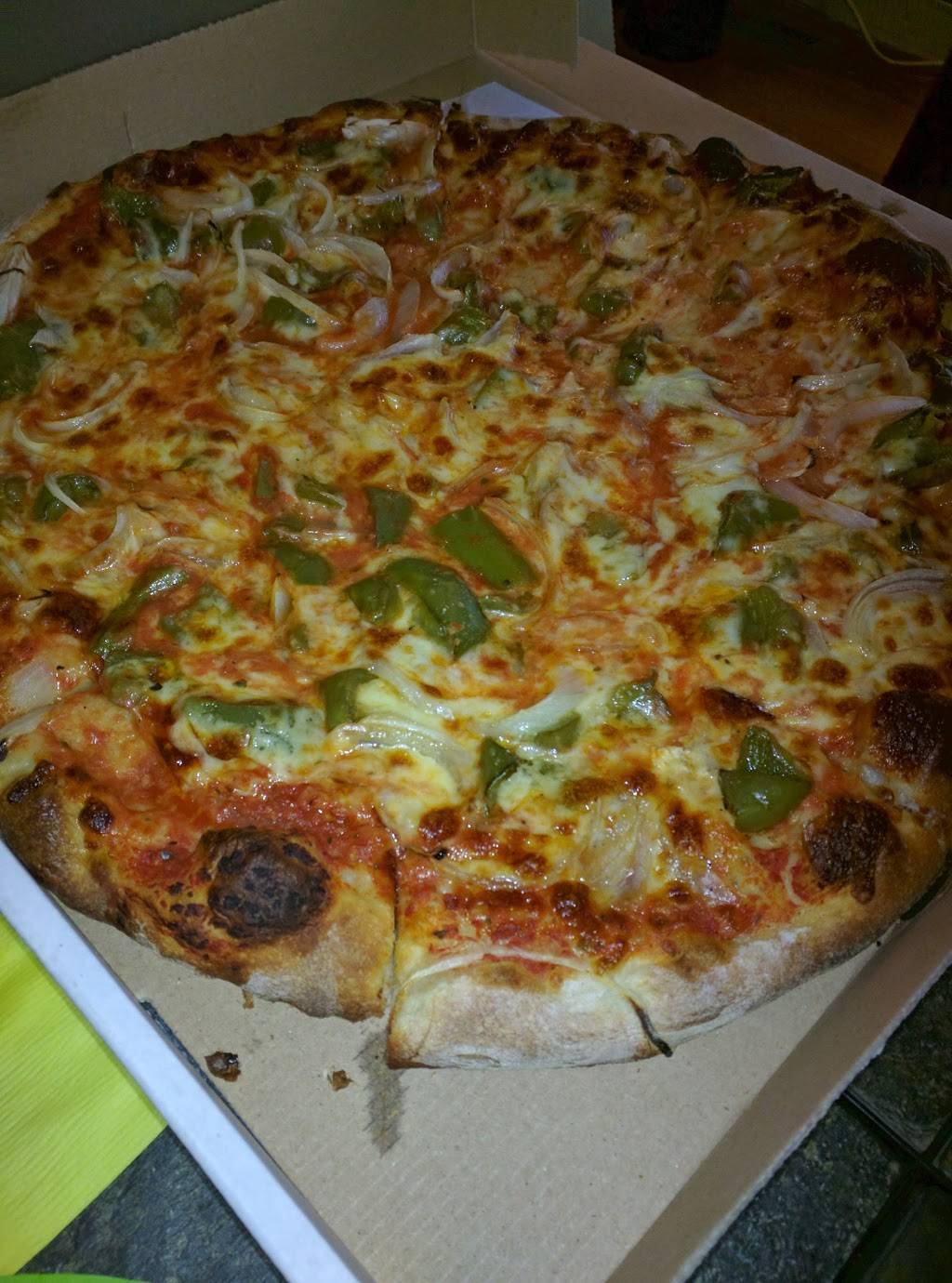 Tom & Pats Pizza | restaurant | 9 Prospect Ave, West Haven, CT 06516, USA | 2039325315 OR +1 203-932-5315