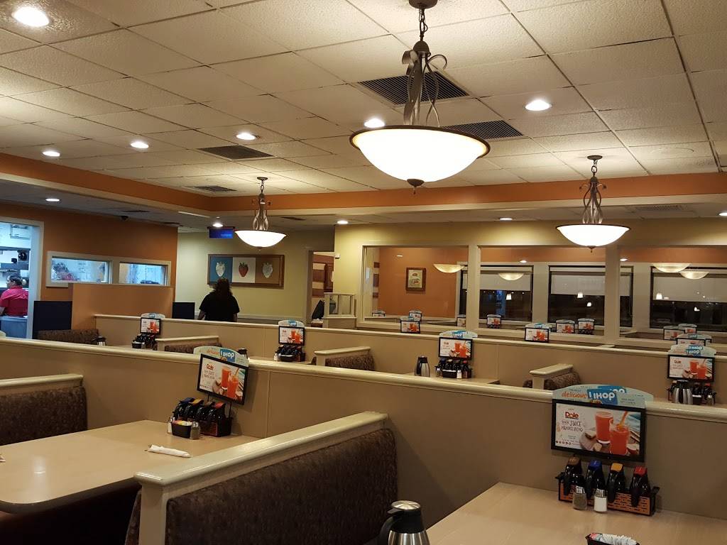 IHOP | restaurant | 1230 N 51st Ave, Phoenix, AZ 85043, USA | 6023521766 OR +1 602-352-1766