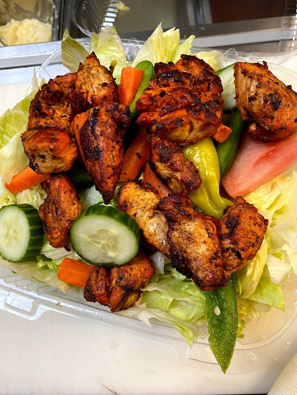 Crown chicken and gyro | restaurant | 35 S Broadway, Lawrence, MA 01843, USA | 9782080842 OR +1 978-208-0842