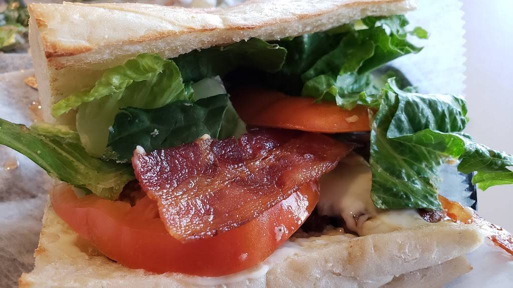 A-1 Pizza | restaurant | 20 S of Commons Rd, Little Compton, RI 02837, USA | 4016358353 OR +1 401-635-8353