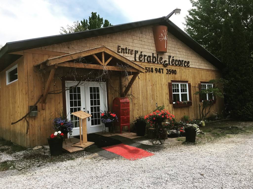 Érablière Entre lérable et lécorce | restaurant | 286 Rue Saint-Jean-Baptiste, Henryville, QC J0J 1E0, Canada | 5149473590 OR +1 514-947-3590